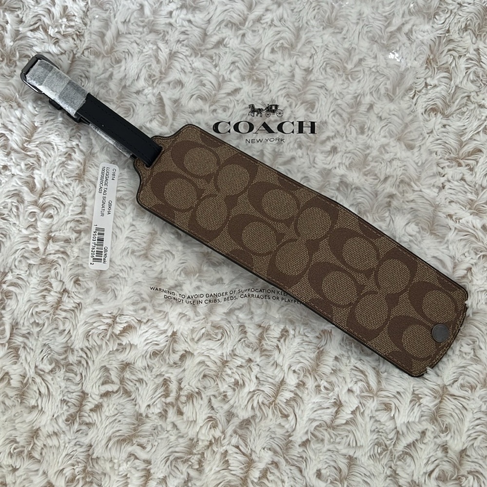 Coach Luggage Tag In Signature Canvas